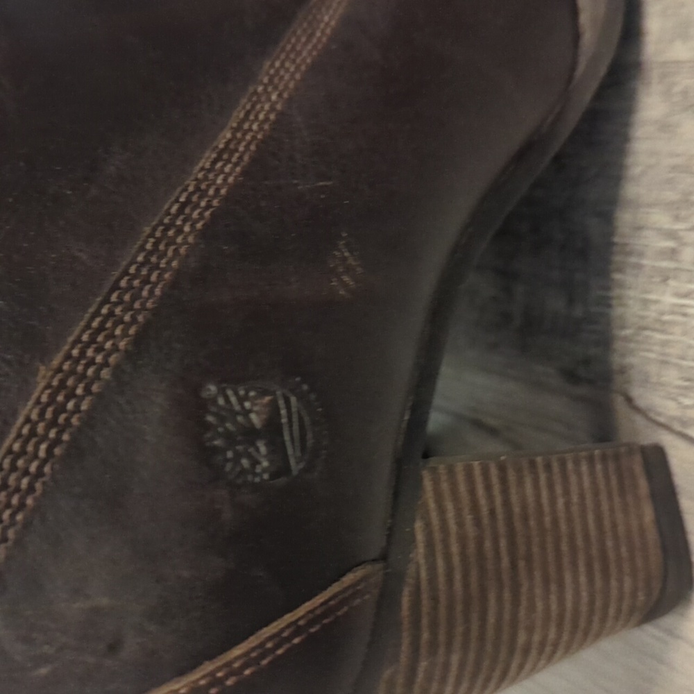 Timberland Boots - Picture 3 of 9
